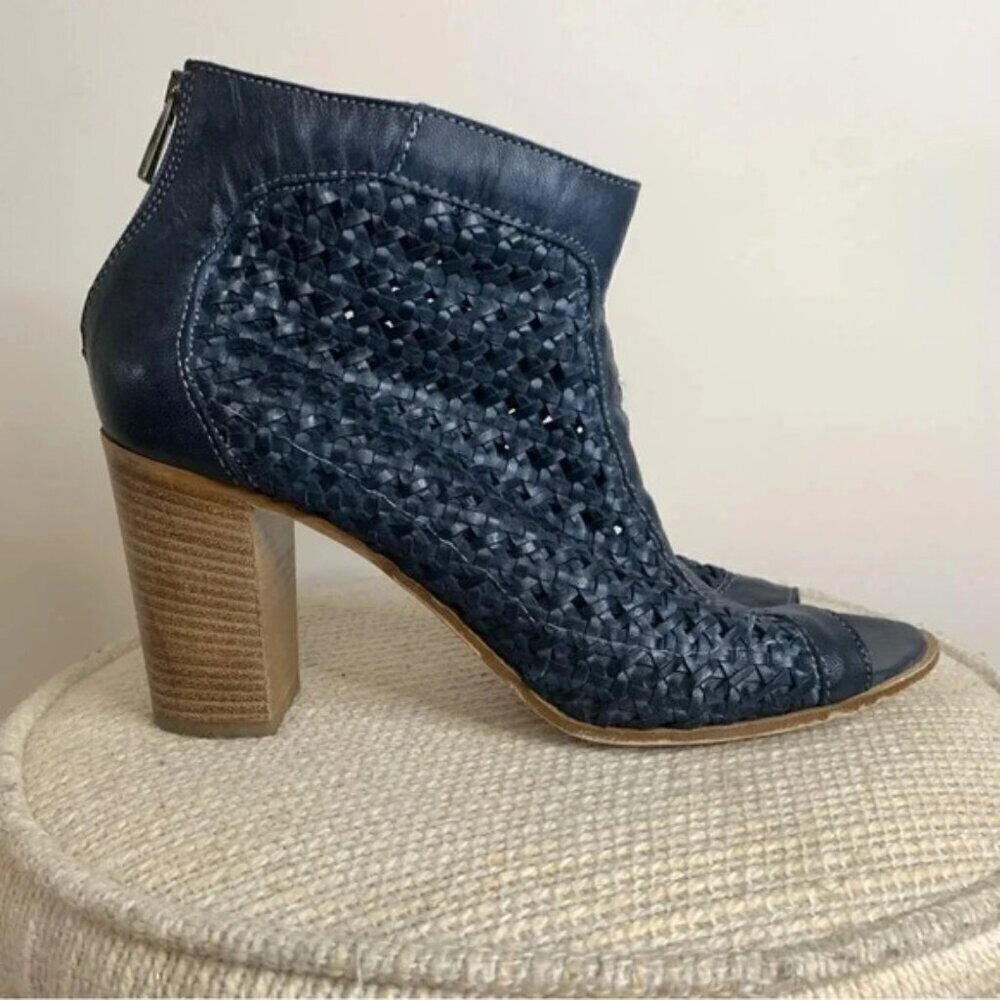 Donna Piu Navy Woven Stacked Heel Peep Toe Leather Sandals 39